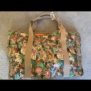 NWT Le Sportsac Large Open-Top Beach Tote - Flamingo Pattern